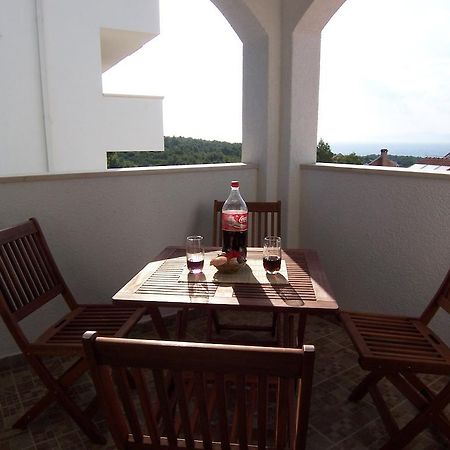 Apartments Croatia Brac Supetar Exterior foto
