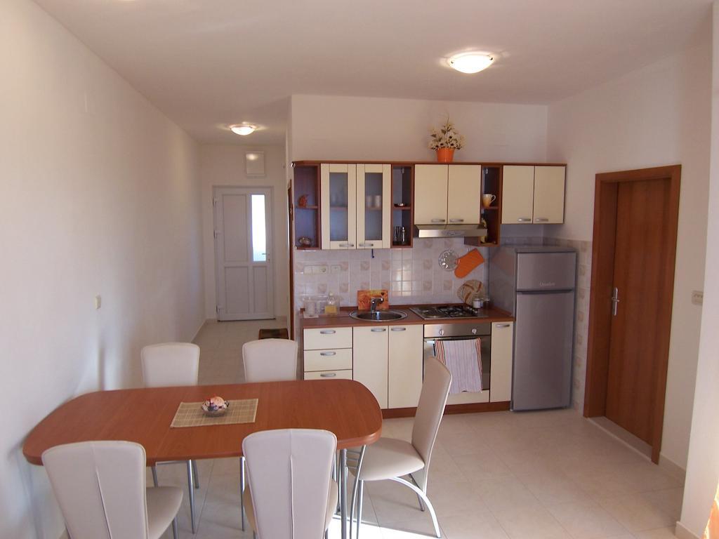 Apartments Croatia Brac Supetar Habitación foto