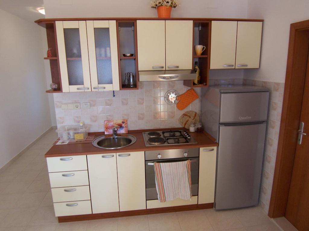 Apartments Croatia Brac Supetar Exterior foto